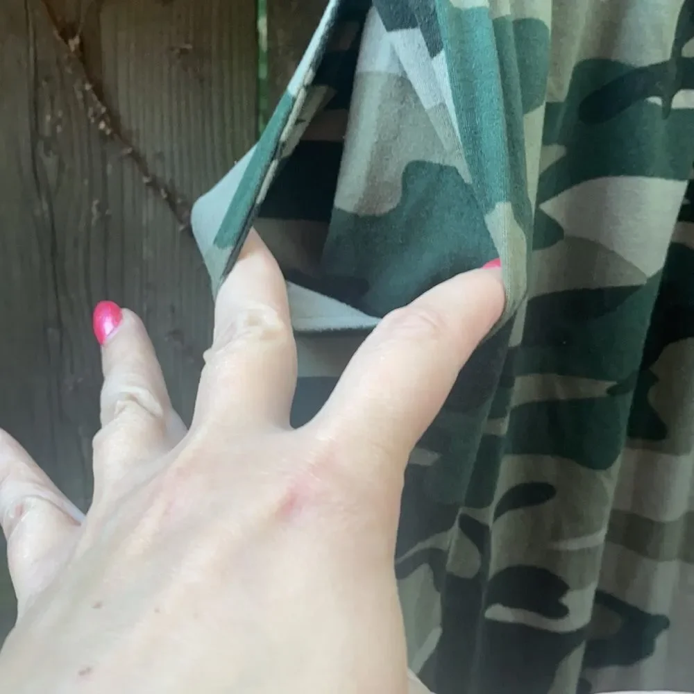 Harmony & Havoc camouflage sweatpants sz. L
